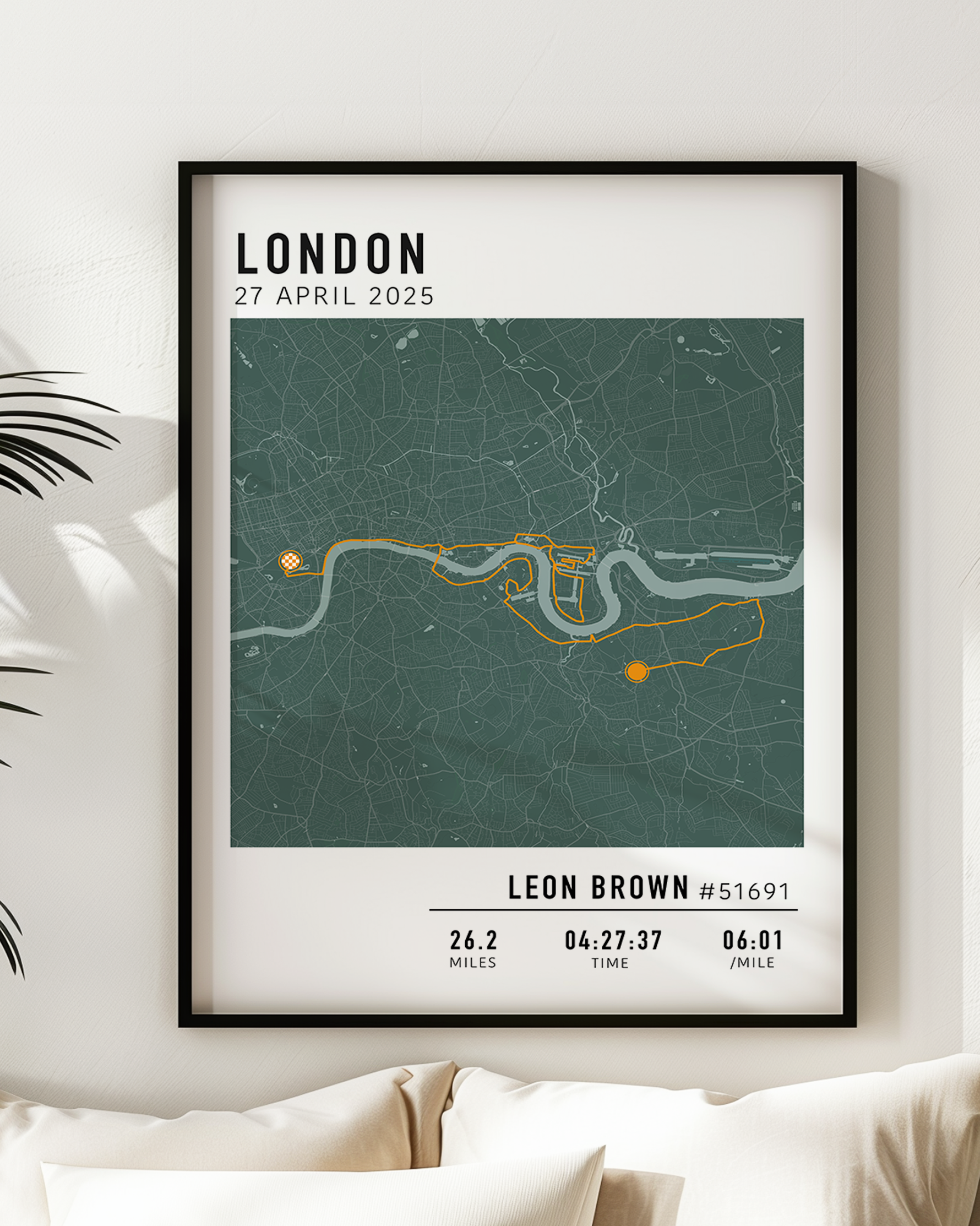 Custom London Marathon map poster displaying the iconic race route, personalized with GPX data. Ideal keepsake or London Marathon route gift for finishers and runners celebrating their achievements.